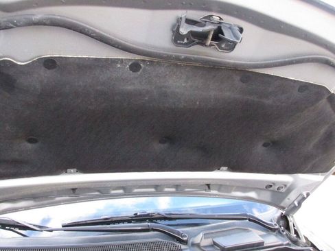 Used 2017 Dodge Grand Caravan SXT FWD image 33