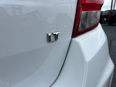 Used 2020 Chevrolet Trax LT FWD image 12