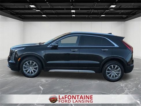Used 2023 Cadillac XT4 Premium Luxury image 2