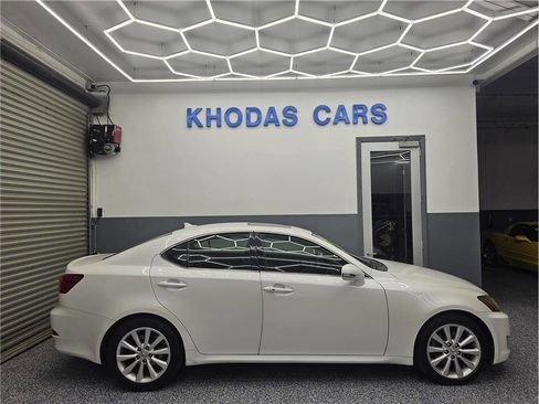 Used 2010 Lexus IS 250 image 5