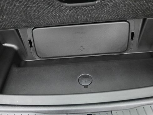 New 2025 Jeep Grand Cherokee L Limited image 30