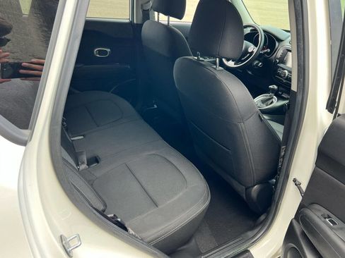 Used 2018 Kia Soul + image 46