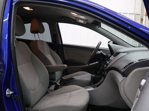 Used 2014 Hyundai Accent GLS FWD image 28