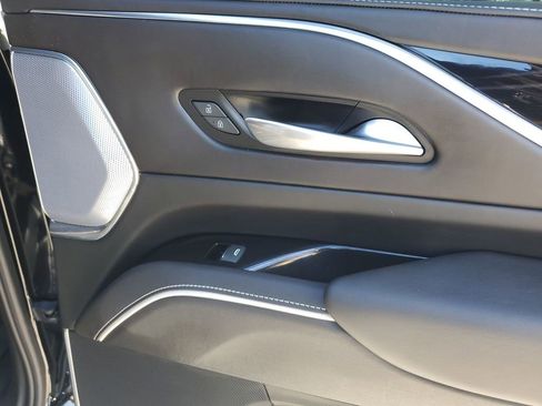 Used 2024 Cadillac Escalade ESV V image 49