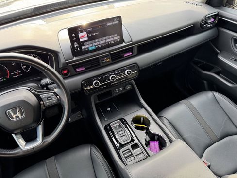 Used 2025 Honda Pilot EX-L image 34