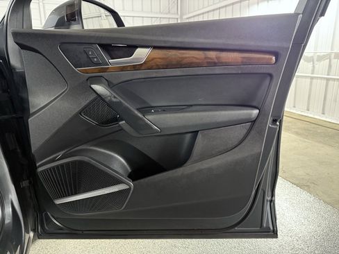 Used 2018 Audi Q5 2.0T Premium Plus w/ Premium Plus Package image 31