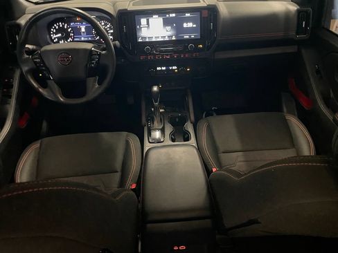 Certified 2025 Nissan Frontier Pro-X w/ Tow Package RWD image 11
