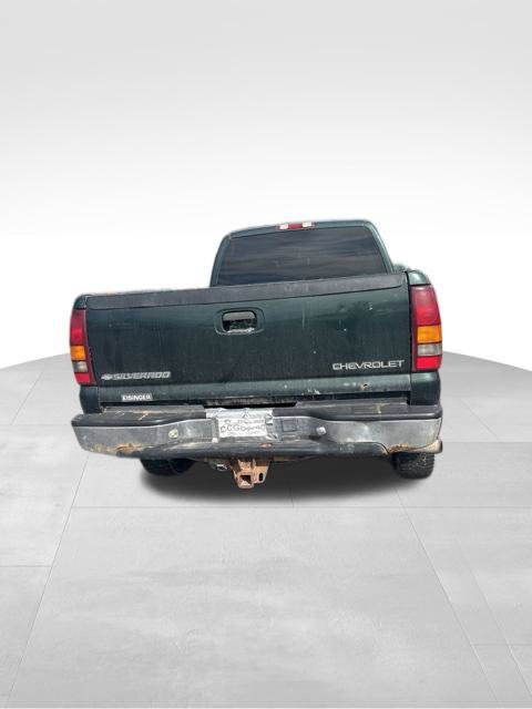 Used 2001 Chevrolet Silverado 2500 LS w/ Off-Road Skid Plate Pkg AWD/4WD image 8