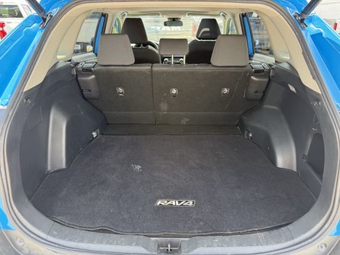 Used 2019 Toyota RAV4 XLE FWD image 31