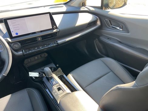 Used 2024 Toyota Prius XLE AWD/4WD image 23