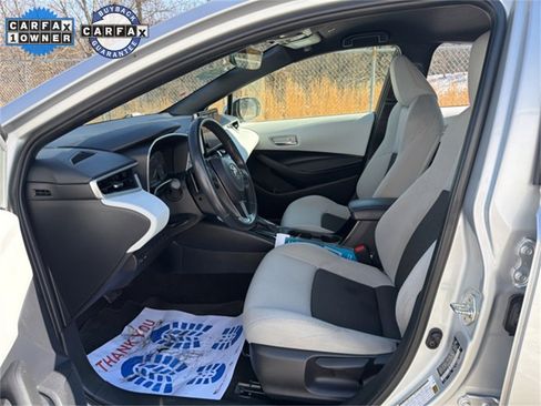 Used 2024 Toyota Corolla SE w/ SE Package image 22