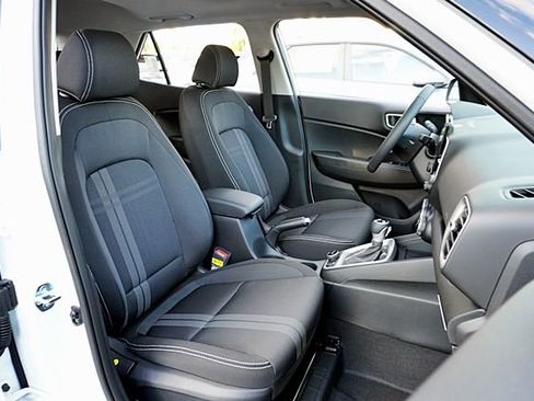 New 2026 Hyundai Venue SEL image 15