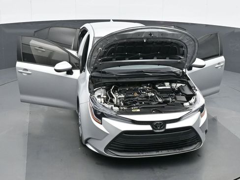 Used 2023 Toyota Corolla LE FWD image 33