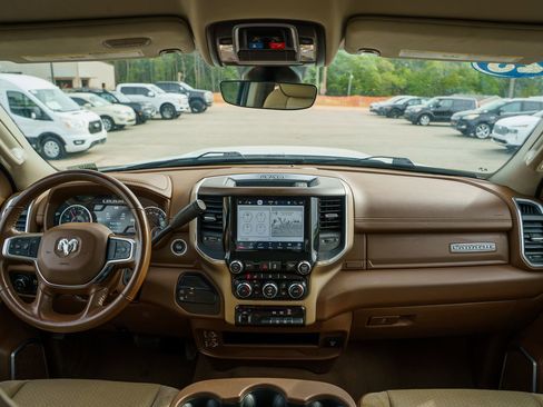 Used 2023 RAM 3500 Laramie AWD/4WD image 35