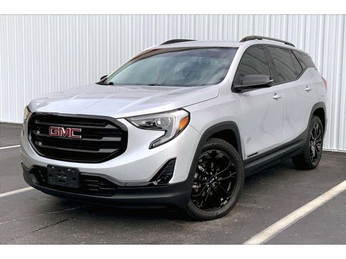 Used 2021 GMC Terrain SLT w/ Elevation Edition FWD image 1