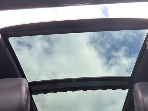 Used 2017 Audi Q7 3.0T Premium Plus AWD/4WD image 12