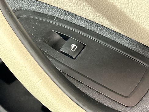 Used 2021 BMW X1 sDrive28i w/ Convenience Package FWD image 29