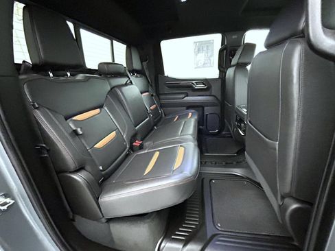 Used 2023 GMC Sierra 1500 AT4 w/ AT4 Premium Package AWD/4WD image 18