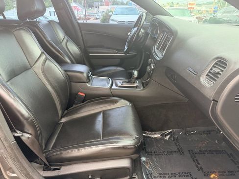 Used 2021 Dodge Charger SXT w/ Leather Interior Group RWD image 16