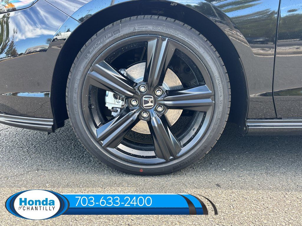 New 2026 Honda Accord Hybrid Sport-L FWD image 28