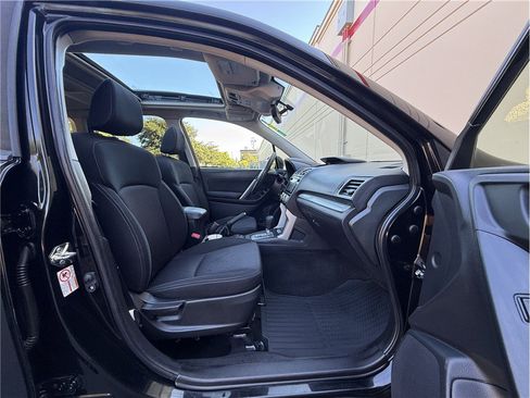 Used 2017 Subaru Forester 2.5i Premium AWD/4WD image 13