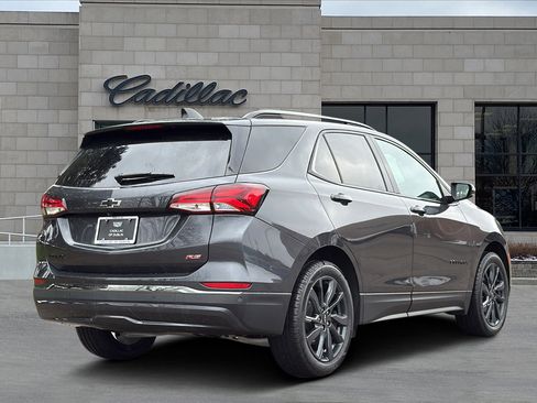 Used 2022 Chevrolet Equinox RS w/ RS Leather Package image 3