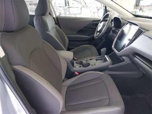 Used 2025 Subaru Crosstrek 2.0i Premium image 10
