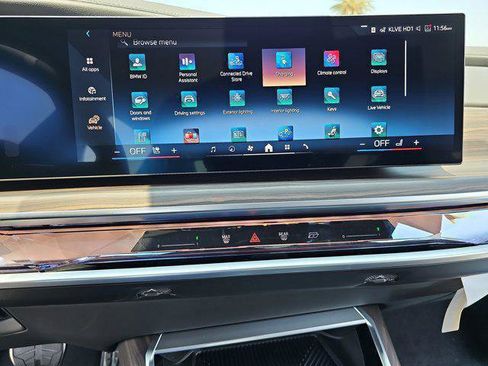 New 2025 BMW i7 xDrive60 image 21