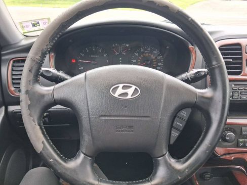 Used 2004 Hyundai Sonata FWD image 24