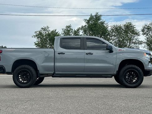 Used 2024 Chevrolet Silverado 1500 LT Trail Boss w/ Convenience Package II AWD/4WD image 8