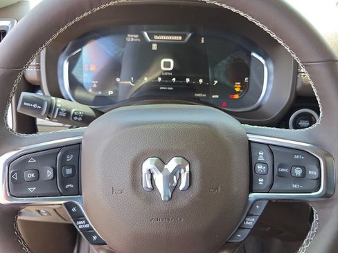 Used 2025 RAM 1500 Laramie w/ Advanced Safety Group II AWD/4WD image 21