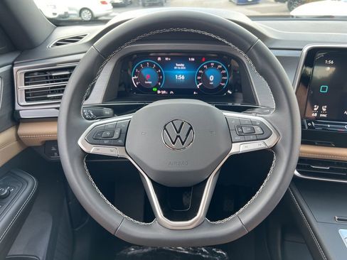 New 2026 Volkswagen Atlas Cross Sport SE FWD image 15