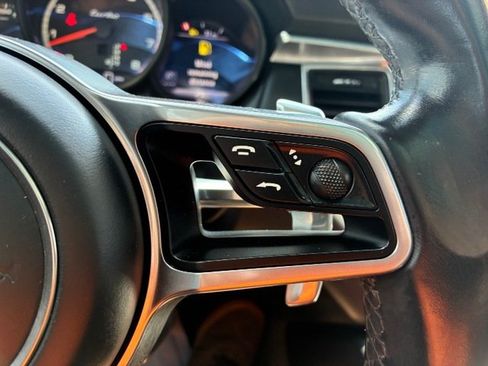Used 2016 Porsche Macan Turbo AWD/4WD image 21