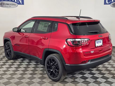 New 2026 Jeep Compass Latitude image 3
