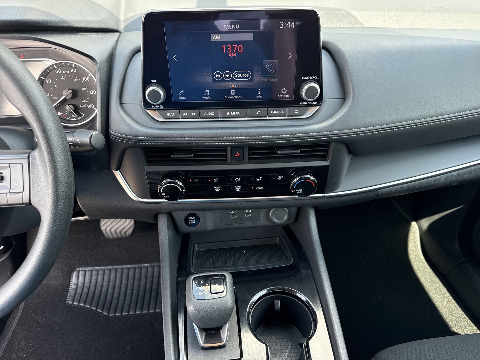 Used 2025 Nissan Rogue S FWD image 27