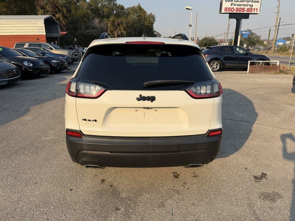 Used 2019 Jeep Cherokee Latitude Plus AWD/4WD image 6