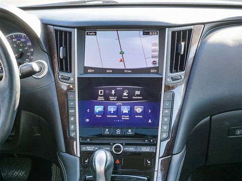 Used 2016 INFINITI Q50 Hybrid w/ Technology Package image 15