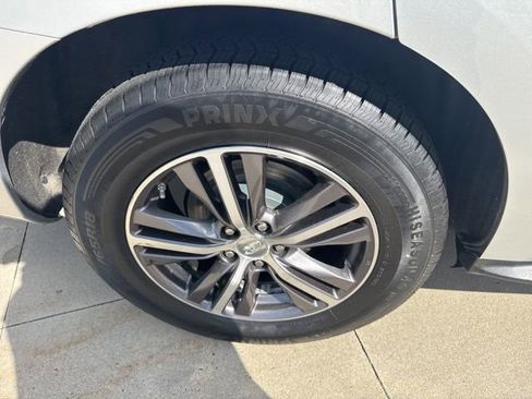 Used 2019 INFINITI QX60 Luxe w/ Essential Package AWD/4WD image 9