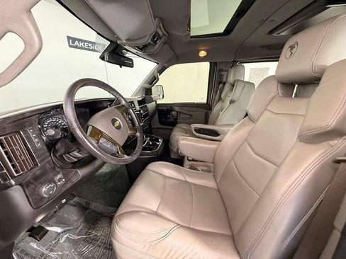 Used 2021 Chevrolet Express 2500 LS w/ Enhanced Convenience Package RWD image 13