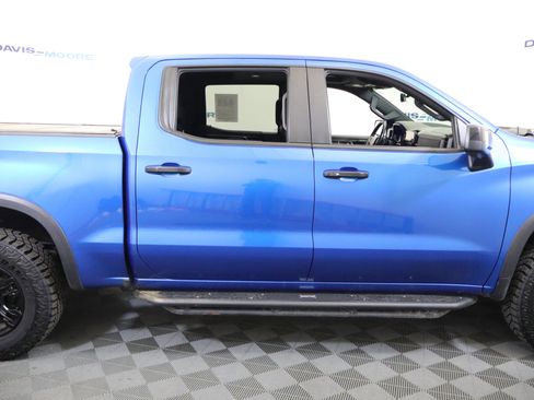 Used 2022 Chevrolet Silverado 1500 ZR2 w/ Technology Package image 4