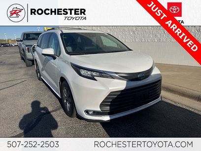 Used 2023 Toyota Sienna XLE