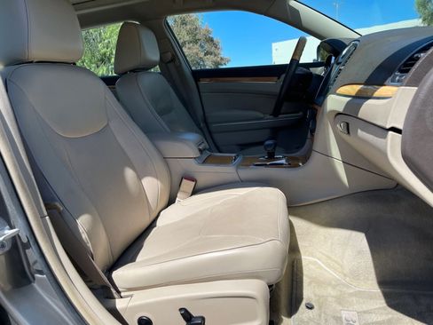 Used 2014 Chrysler 300 C AWD/4WD image 23
