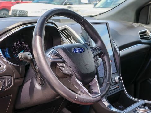 Used 2021 Ford Edge Titanium w/ Equipment Group 301A AWD/4WD image 34