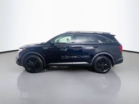 Used 2023 Kia Sorento S w/ Panoramic Sunroof Package AWD/4WD image 6