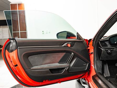 Used 2024 Porsche 911 GT3 RS RWD image 32