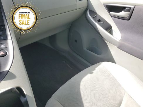 Used 2010 Toyota Prius Two image 22