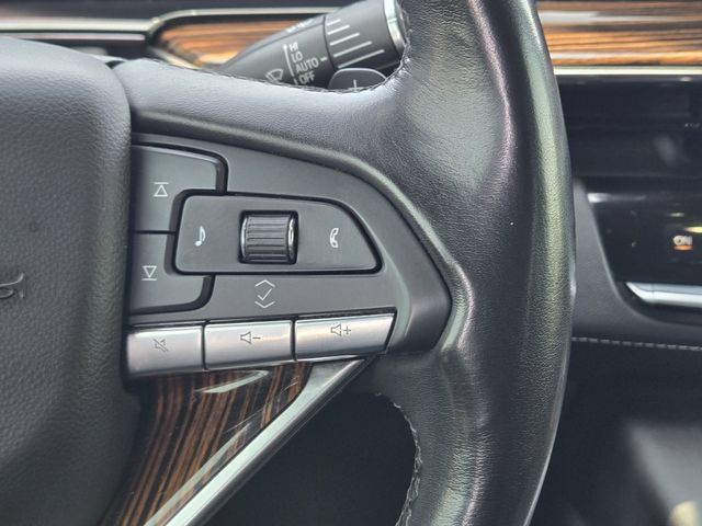 Used 2021 Cadillac Escalade Premium Luxury RWD image 28