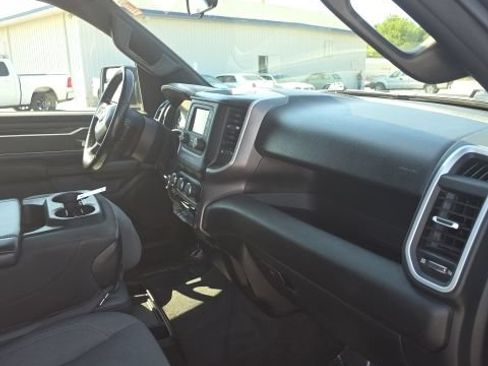 Used 2022 RAM 1500 Big Horn AWD/4WD image 28