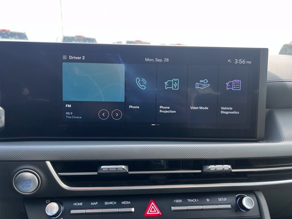 Used 2025 Hyundai Sonata SEL FWD image 15