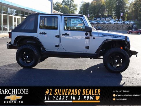 Used 2016 Jeep Wrangler Unlimited Sport image 1